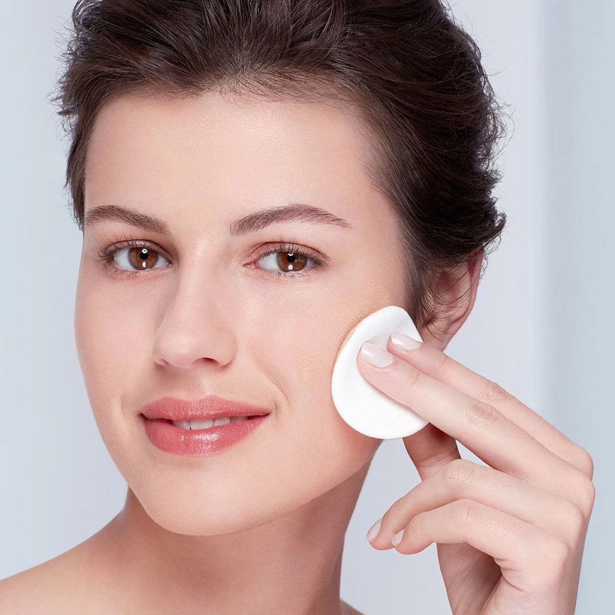 Bourjois Healthy Mix Compact Poeder - 01 Porcelain 6 Bourjois Healthy Mix Compact Poeder - 01 Porcelain - Afbeelding 6