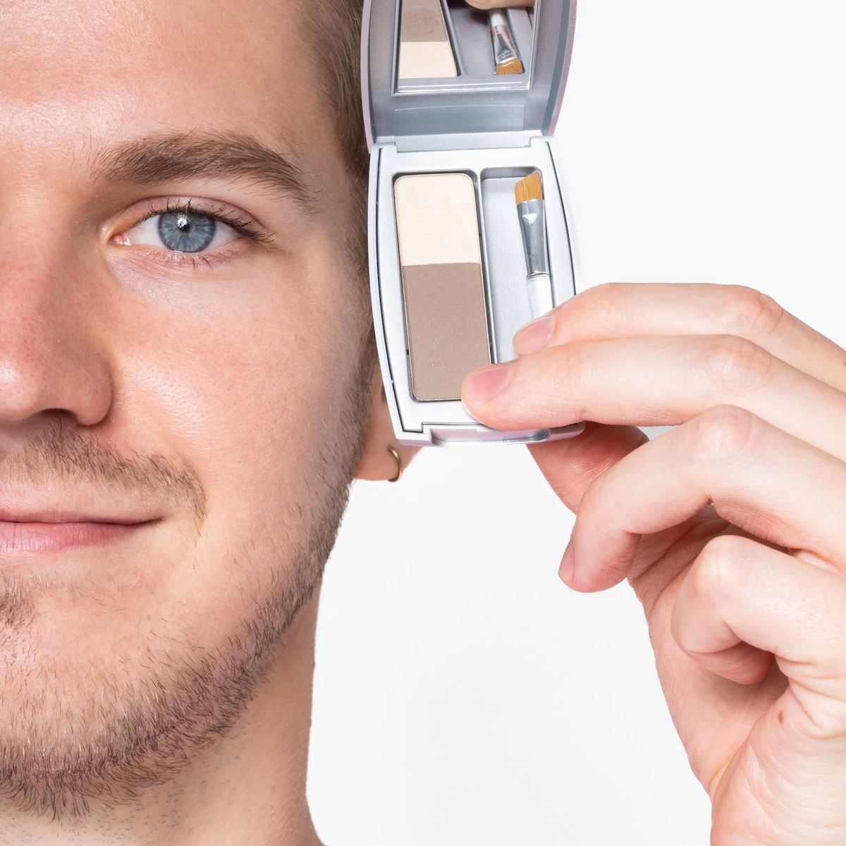 Herome Eye Care Wenkbrauw Poeder Taupe - Compact Brow Powder - Waterproof Verrijkt Met Panthenol - Volumineuze Wenkbrauwen 3 Herome Eye Care Wenkbrauw Poeder Taupe - Compact Brow Powder - Waterproof Verrijkt Met Panthenol - Volumineuze Wenkbrauwen - Afbeelding 3