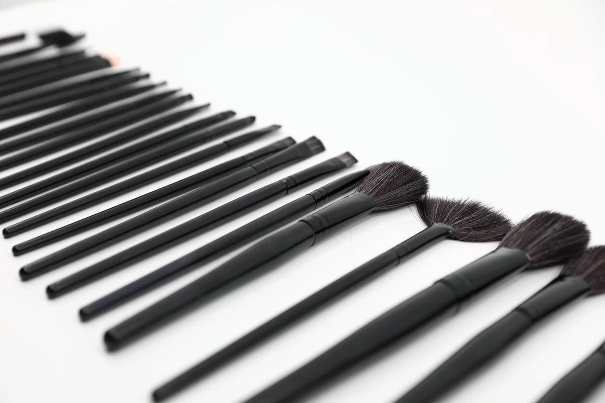 De Ultieme Make-up Ervaring: Cosmetische Spiegel Met 16 LED's En Set Van 24 Professionele Make-up Kwasten - Perfect Voor Een Vlekkeloze En Verlichte Look! Spiegel - Kwasten - Make-up Kwasten - Make-up Spiegel - Verlichting - LED - 3 De Ultieme Make-up Ervaring: Cosmetische Spiegel Met 16 LED's En Set Van 24 Professionele Make-up Kwasten - Perfect Voor Een Vlekkeloze En Verlichte Look! Spiegel - Kwasten - Make-up Kwasten - Make-up Spiegel - Verlichting - LED - - Afbeelding 3