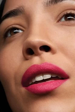 Rimmel London Lasting Finish Extreme Lippenstift - Buzz'n 130 -Make-Up Poeder Verkoop 801x1200 6