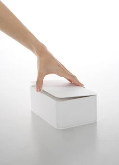 Yamazaki Bakje Voor Vochtige Doekjes - Wit - Met Deksel -Make-Up Poeder Verkoop 867x1200 2