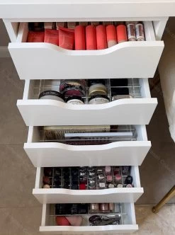 Jumanah® Collections - "Sorted" Large Lip Set - Make Up Organizer - Ladeverdeler - Lade Organizer - Transparant - Acryl - Kunststof - Ikea Alex 5 Ladeblok 17 Jumanah® Collections - "Sorted" Large Lip Set - Make Up Organizer - Ladeverdeler - Lade Organizer - Transparant - Acryl - Kunststof - Ikea Alex 5 Ladeblok -Make-Up Poeder Verkoop 893x1200 2
